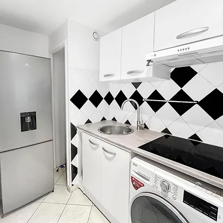 Apartman Moderne Avec Parking Prive Gratuit *